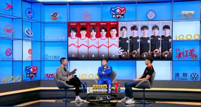  电竞天才少年横空出世，单场五杀震撼全场  