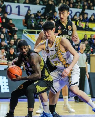  北京控股末节崩盘负于山东高速男篮