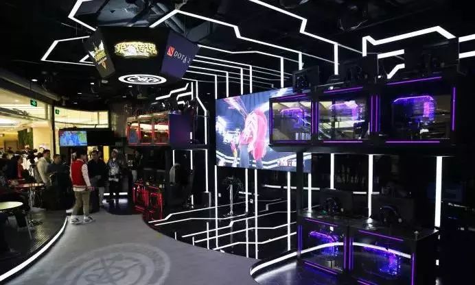  电竞短视频爆红，精彩集锦病毒式传播