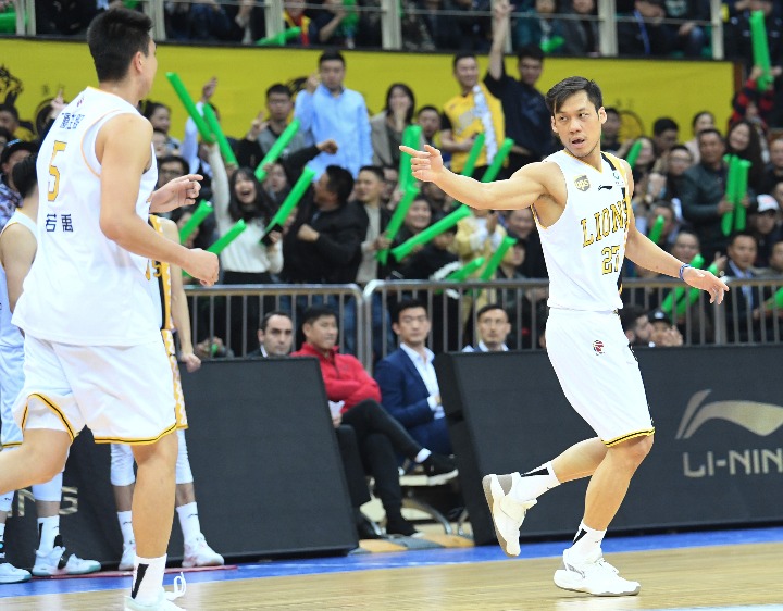  CBA季后赛首轮，广东大胜浙江晋级