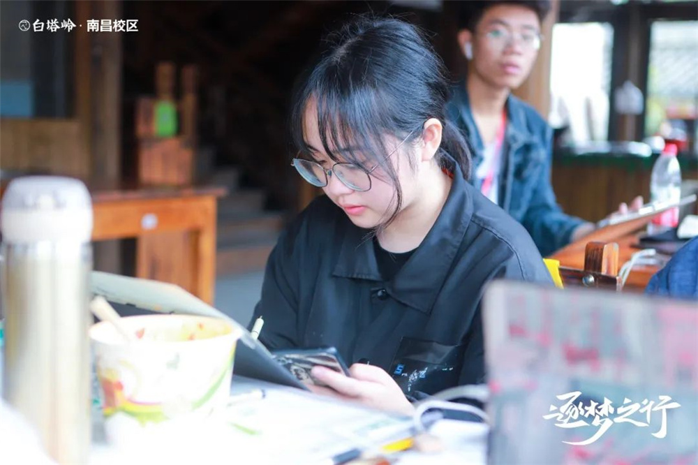  篮球少年逐梦之路充满挑战